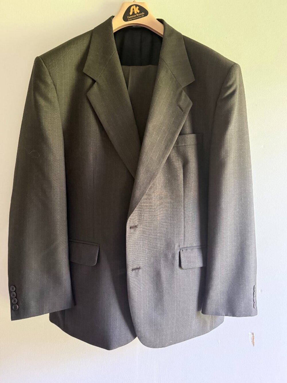 Kilburne & Finch Gray Pinstripe 2 Piece Suit Wool Blend Men's Sz 36R